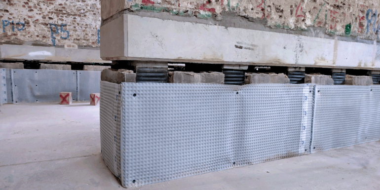Bearings in place_CREDIT_MasonUK