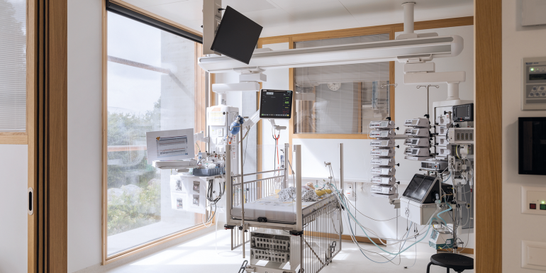 Herzog Hospital. CREDIT_Maris-Mezulis