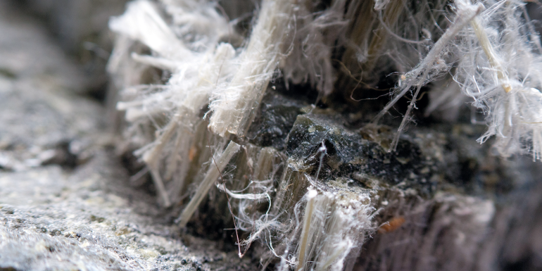 asbestos chrysotile fibers that cause lung disease, COPD, lung cancer, mesothelioma.CREDIT_istock-1441853701