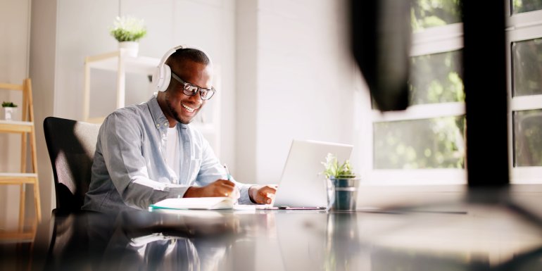 Remote African-American Marketer Thrives in Virtual Training Sessions.CREDIT_shutterstock_2479012621