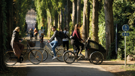 web_p22-23_time-for-change_city-life-photo_copenhagen-commuters_credit_emilie-koefoed-for-the-obel-award.png