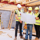construction crew on site. CREDIT_istock-483717732